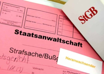 Volksverhetzung auch in privater Whatsapp-Gruppe möglich 16 Volksverhetzung auch in privater Whatsapp-Gruppe möglich