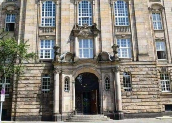 OLG Düsseldorf erlaubt enge Bestpreis-Klauseln