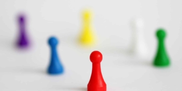 Wie man eigene Brettspiele entwickelt, ohne gegen Urheberrechte zu verstoßen. 9 Wie man eigene Brettspiele entwickelt, ohne gegen Urheberrechte zu verstoßen.