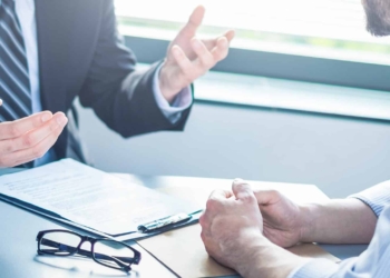 Arbeitsvertrag 25 iStock 1208671310 scaled