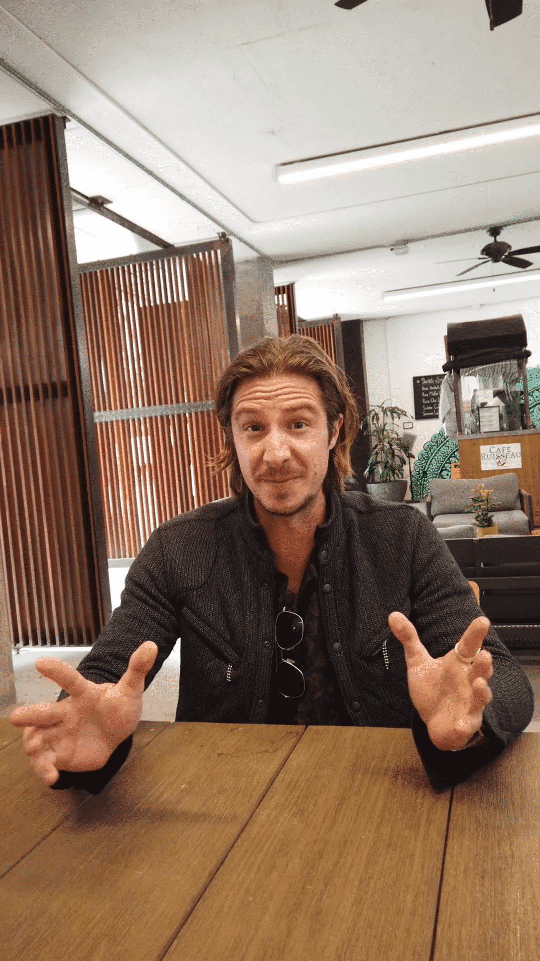 Founding a company as a startup?
I can help! 7 Agenturen oder Streamer? Marian Härtel ist IHR Rechtsanwalt
